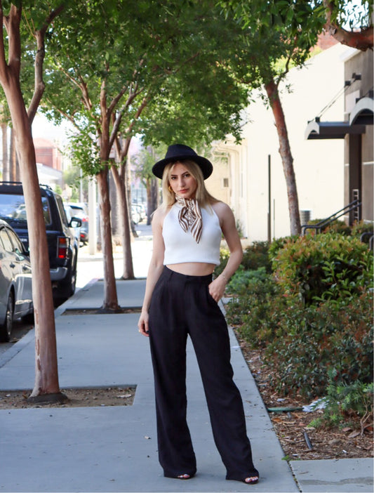 Black lined linen pants